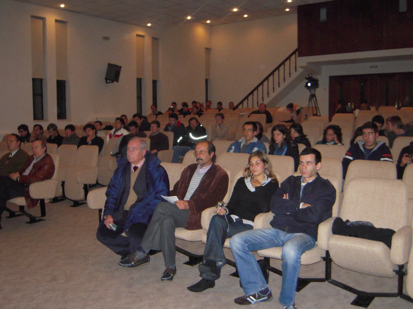 [DSCN0215.JPG]