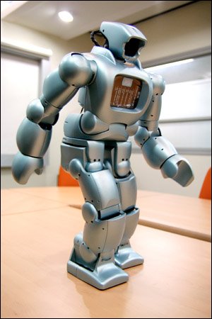 [robot2.jpg]