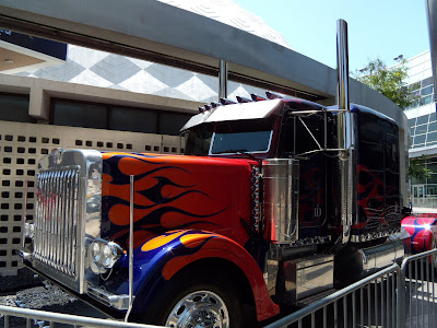 Prime truck side view