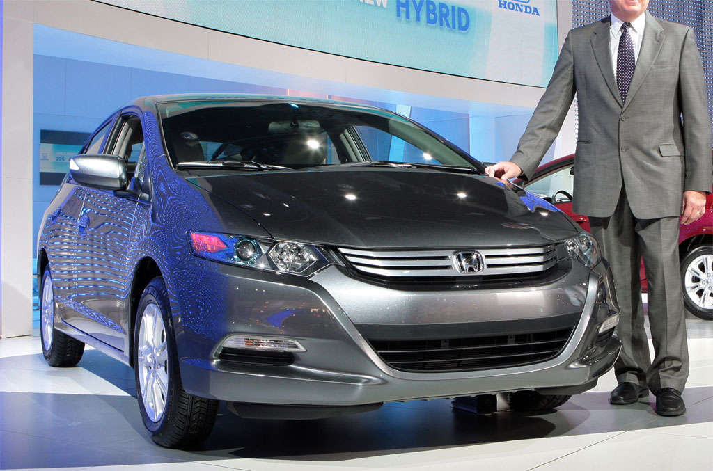 [2010-Honda-Insight-Hybrid-8[1].jpg]