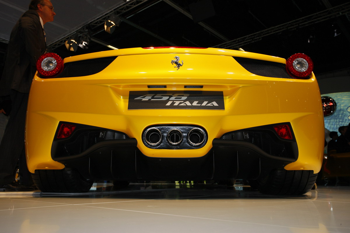 [Ferrari+458+Italia+7.jpg]