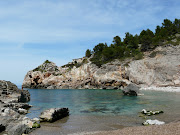 What is really great, all houses have green doors and shutters!
