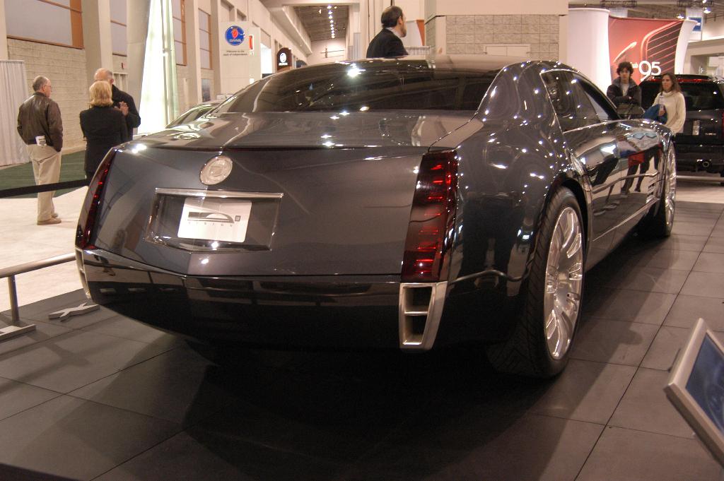 Cadillac Sixteen