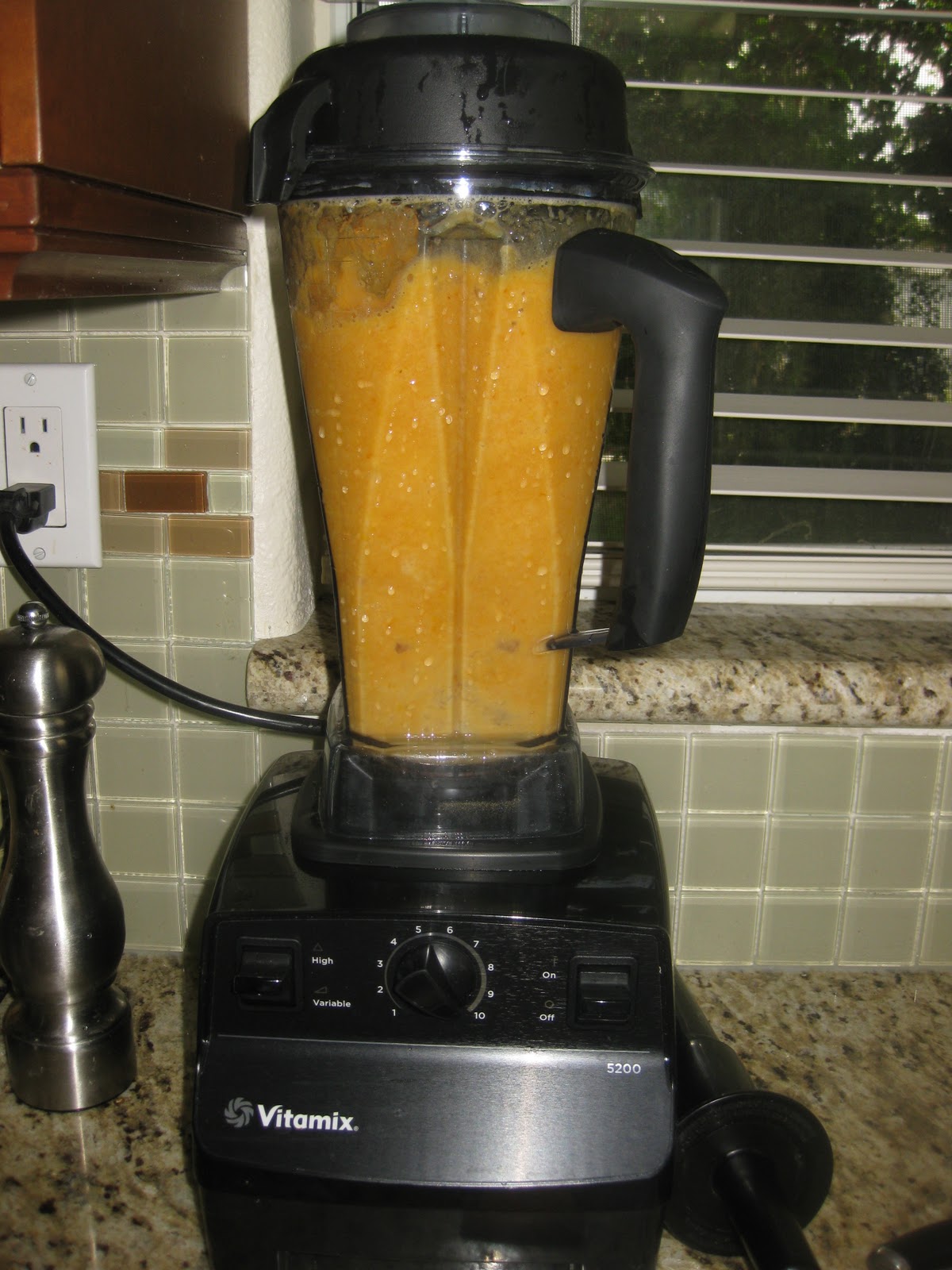 Adventures in Cookery: ETL: Easy Breezy Tortilla Soup