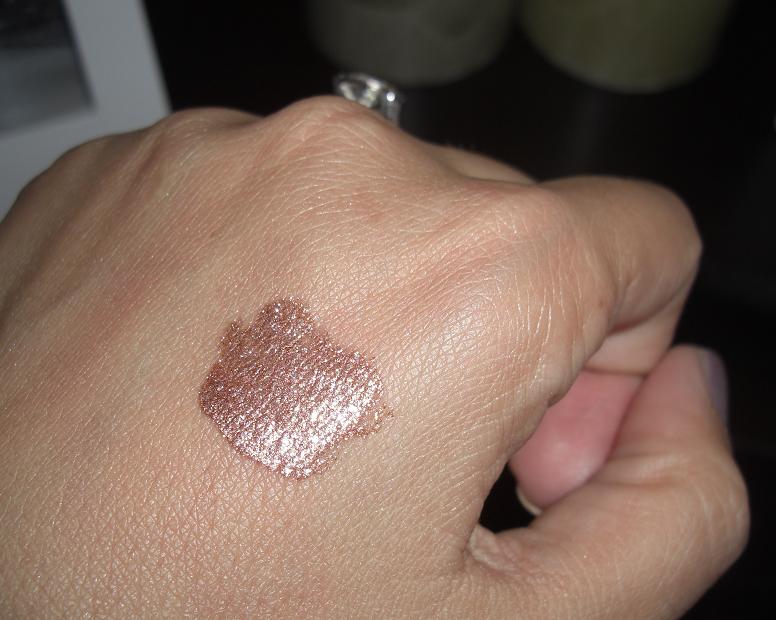 MAC ChamPale lipgelee Straight to the Head Makeup and Macaroons