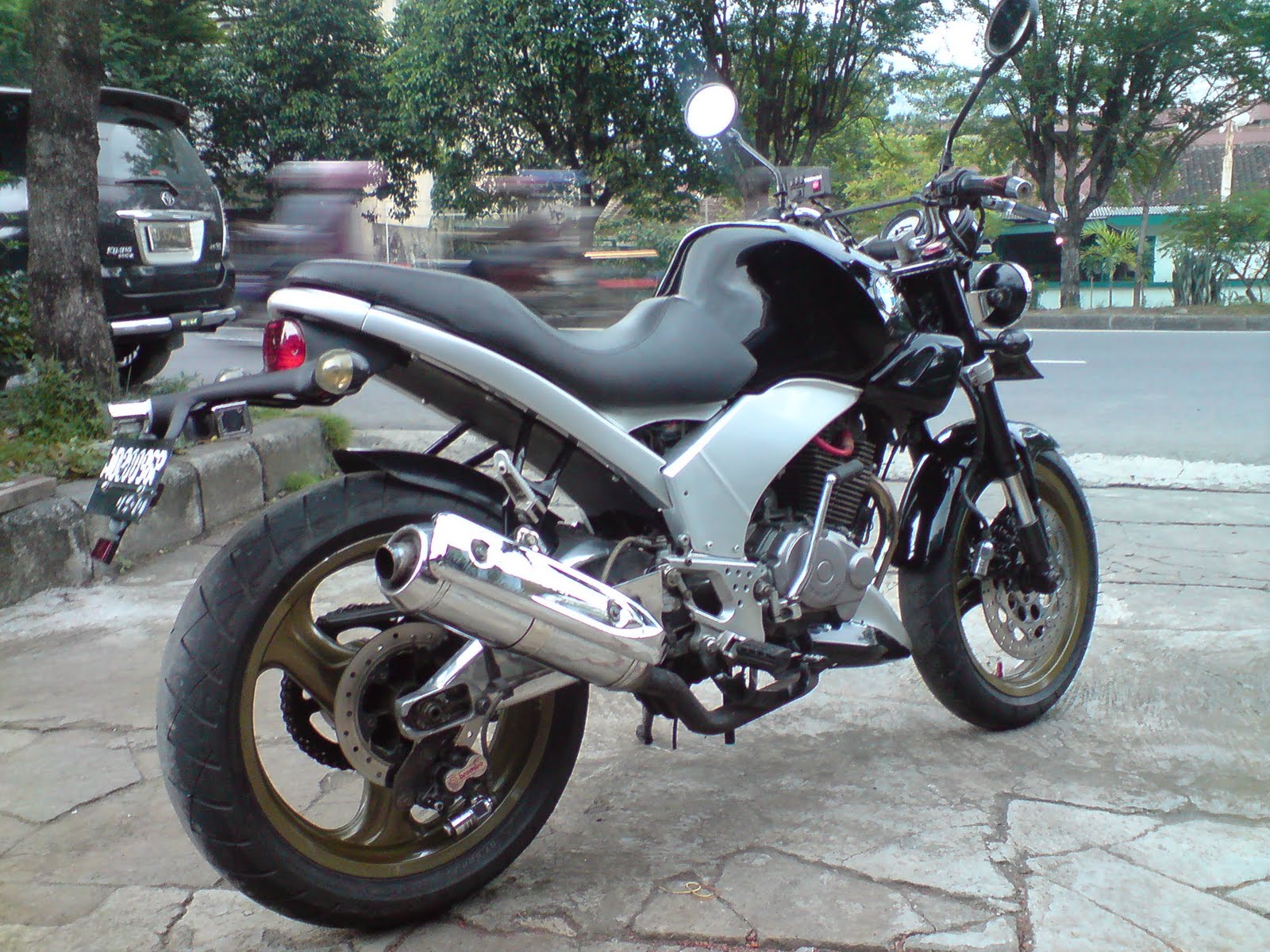Minggu, 13 Desember 2009 title=