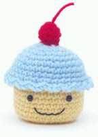 Free crochet cupcake amigurumi pattern