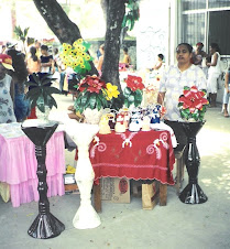 A ARTISTA PLÁSTICA HILDA EXPÕE EM FEIRA COMUNITÁRIA