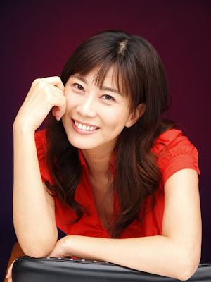 yum jung ah (yeom jeong ah) a korean actress. she was born on 1972-jul ...