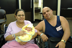 Mi amada esposa Josephine y mi querido hijo Andres recien nacido