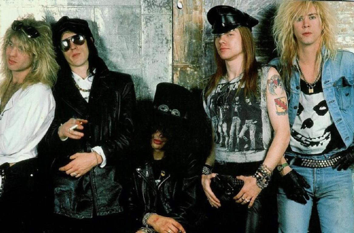 GUNS N ROSES