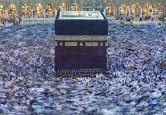 Fig. 57. Prayer in the Ka’aba, accoring to Reuters news agency