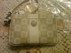 coach wristlets beige