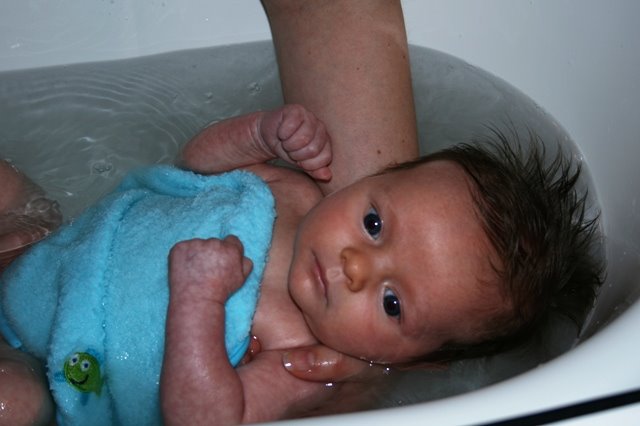 [Bathtime.jpg]