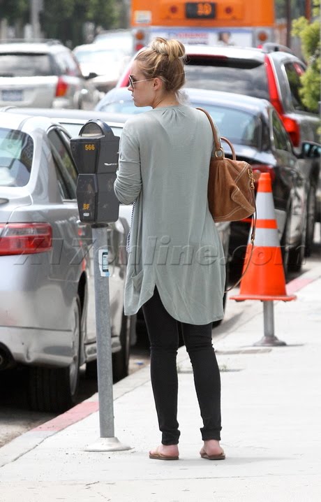 Lauren Conrad Out in Beverly Hills June 6, 2008 – Star Style