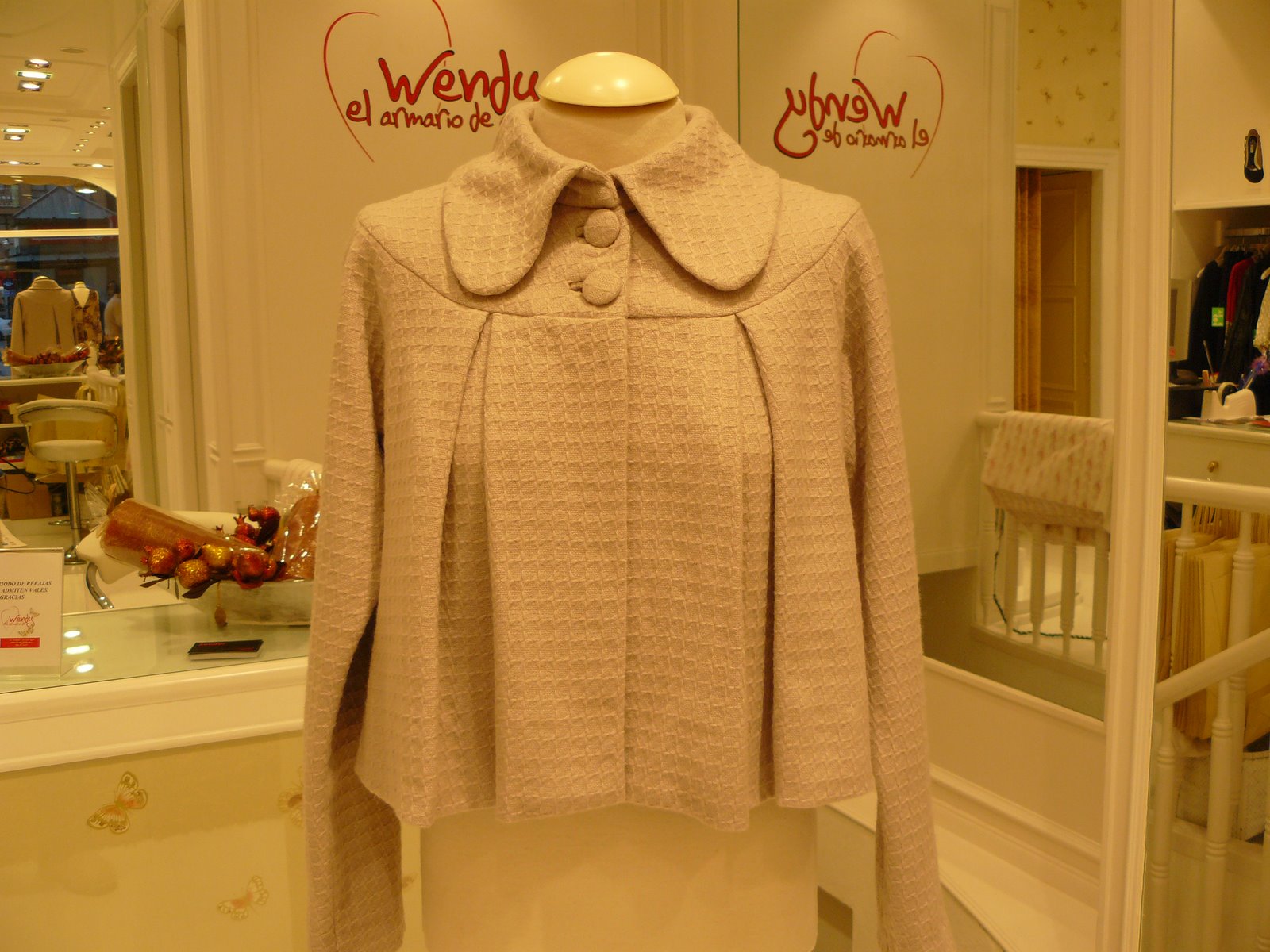 [ESTILISMOS+EL+ARMARIO+DE+WENDY+001.jpg]