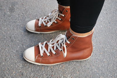 converse light acoustic converse light acoustic