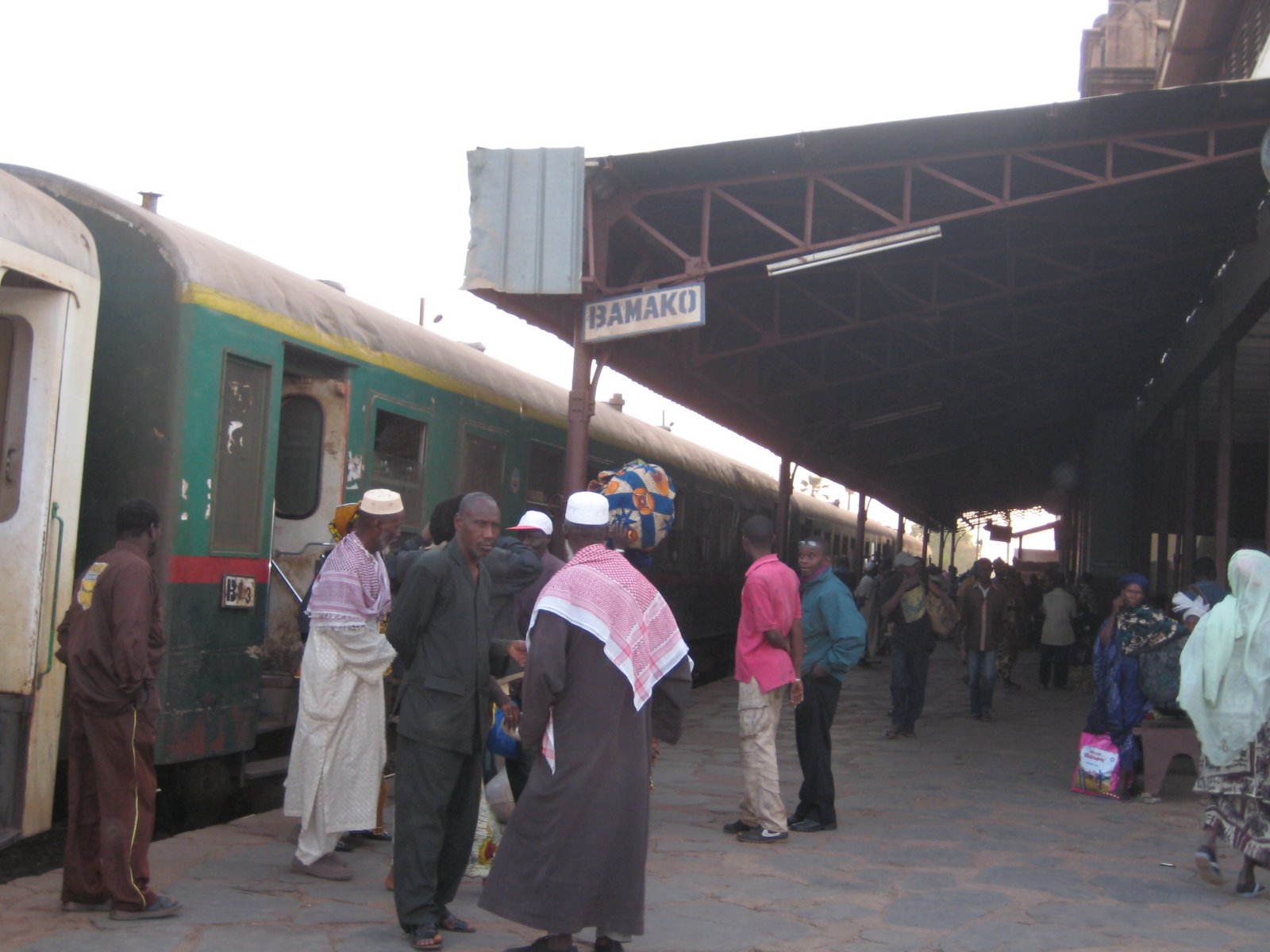 [Bamako+Train+Platform+wide.JPG]