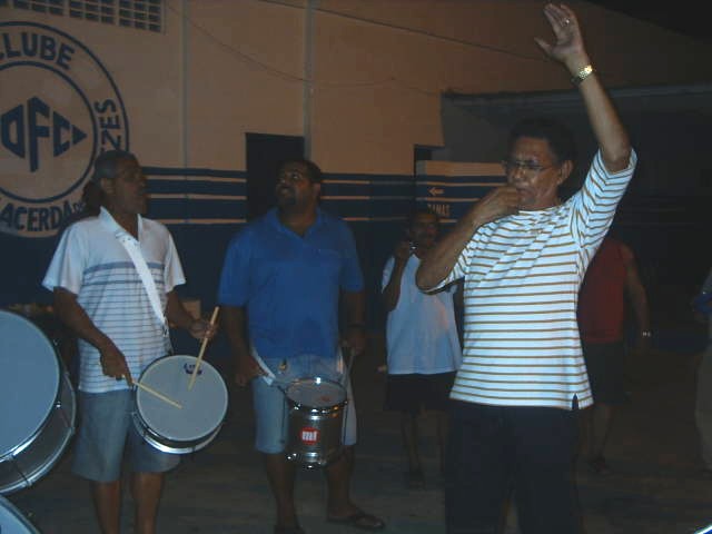 [S2010013.JPG]