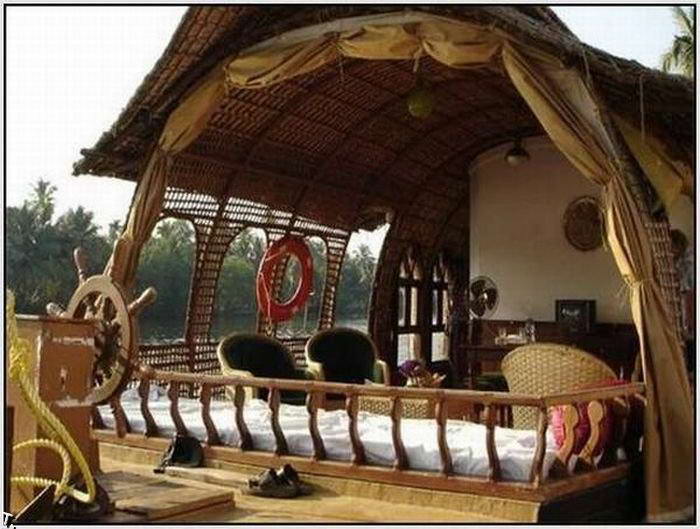 [houseboats_of_india_16.jpg]