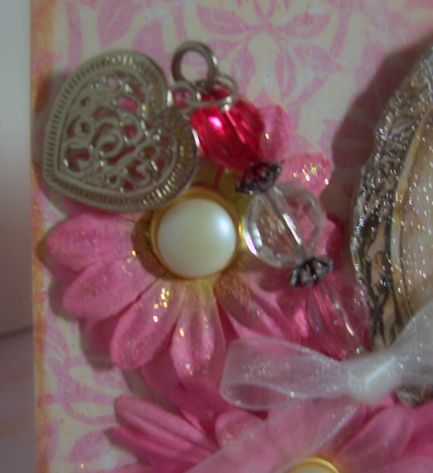 Scrapping with Sherry Vintage Brooch Card