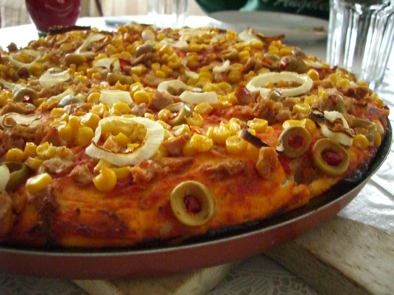 Ton balıklı pizza Maksat Muhabbet Olsun