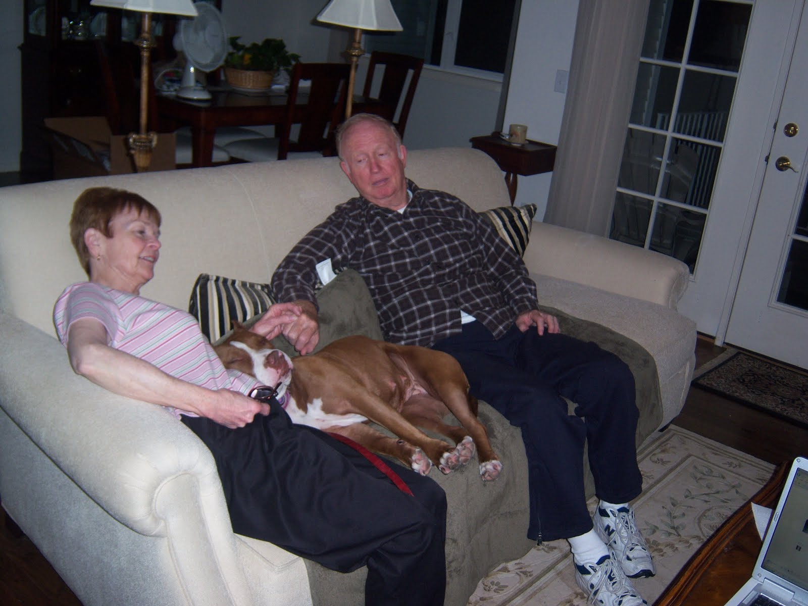 [Emma+&+Grandparents.JPG]