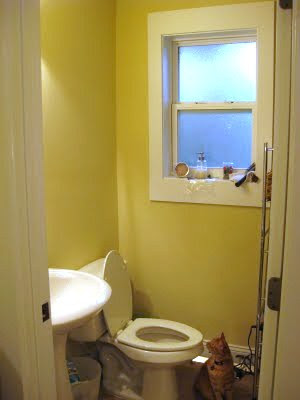 Antes y después: pintando la pared del baño