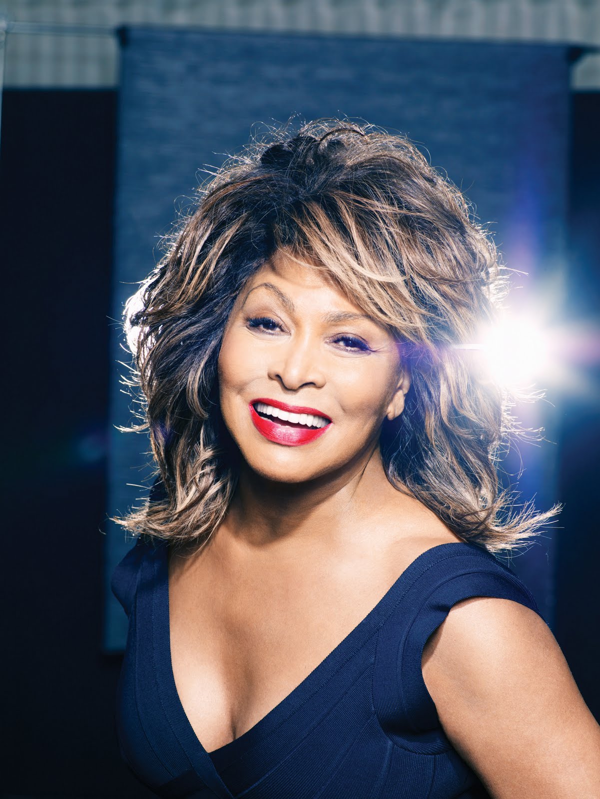 http://3.bp.blogspot.com/_Gx5cj5vpwoE/S7KxggAcylI/AAAAAAAAA24/UO3bWl2iCLw/s1600/TinaTurner-08-1-4c.jpg