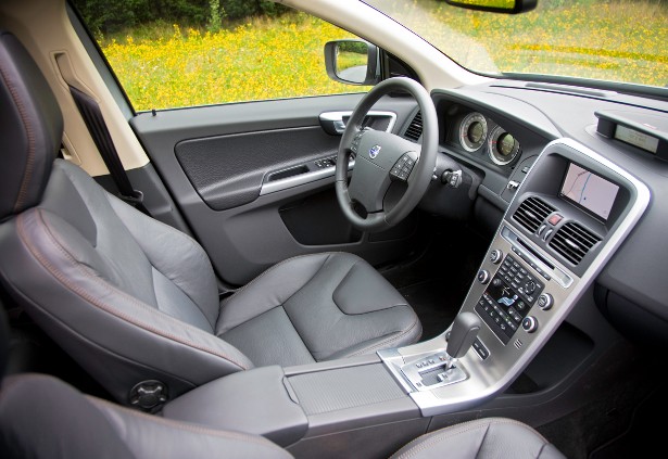 [2010+Volvo+XC60+Interior.jpg]