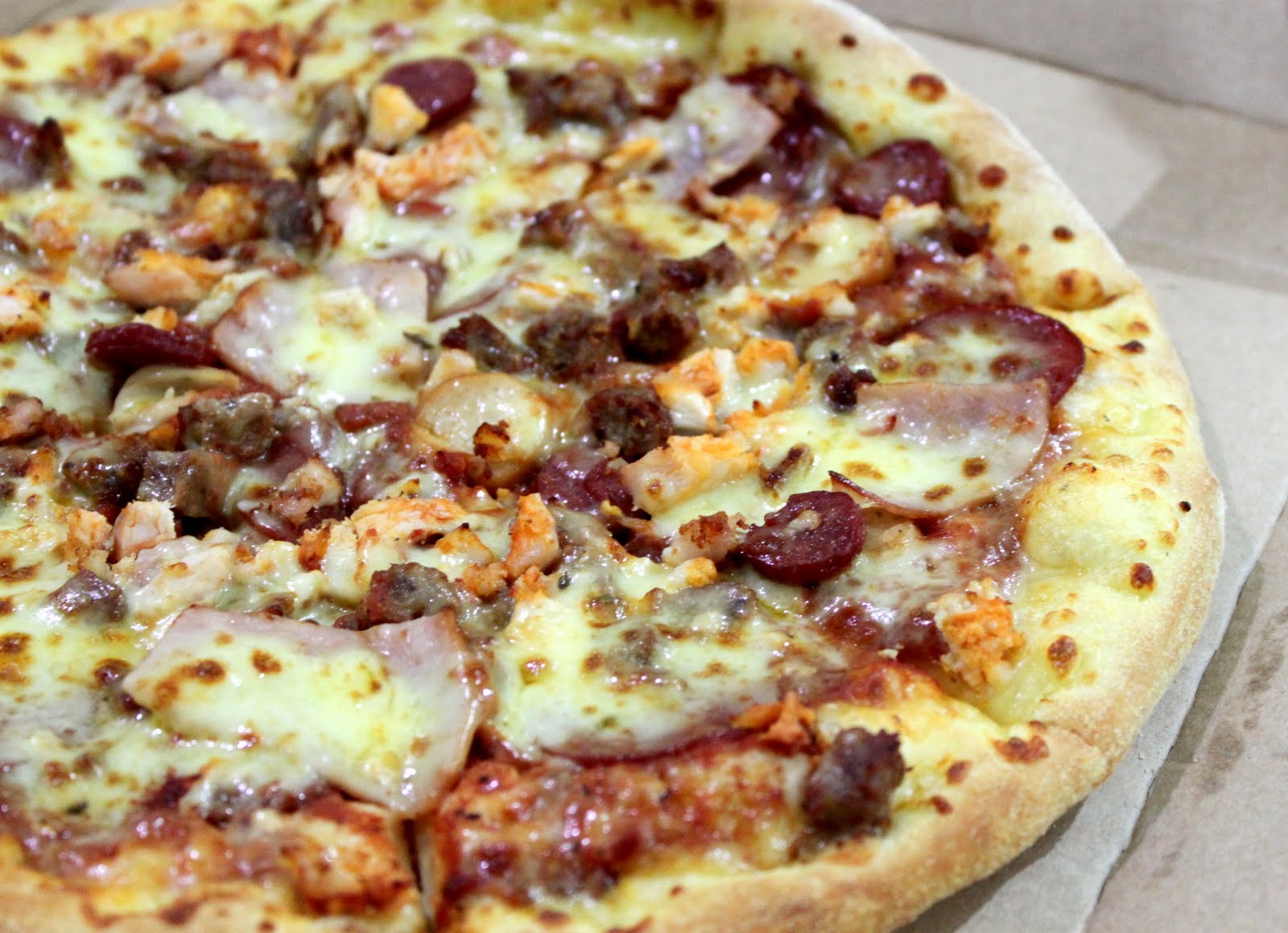 *the simplest aphrodisiac: Domino's Pizza