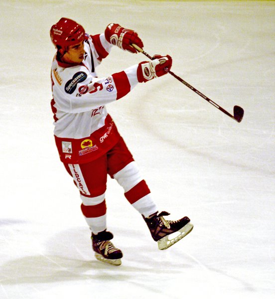 [hockeynotgolf.jpg]