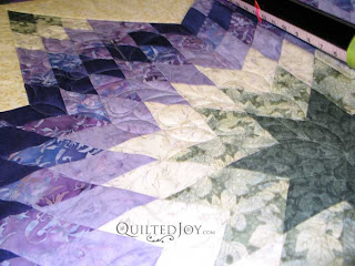 Lone Star quilt with Feathered Points