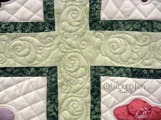 Hankie Lady Obsession Quilt with custom quilting by Angela Huffman - QuiltedJoy.com