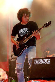 [Image: eet+syahrini.jpg]