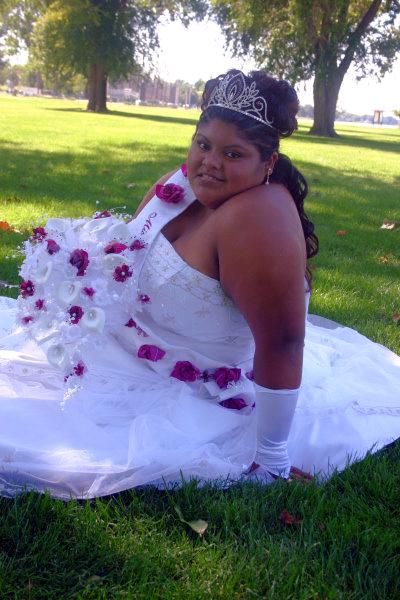[quinceaÃ±era.JPG]