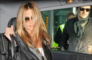 Jennifer Aniston και Orlando-Bloom σε ερωτικό ραντεβού;
Jennifer Aniston και Orlando-Bloom σε ερωτικό ραντεβού;