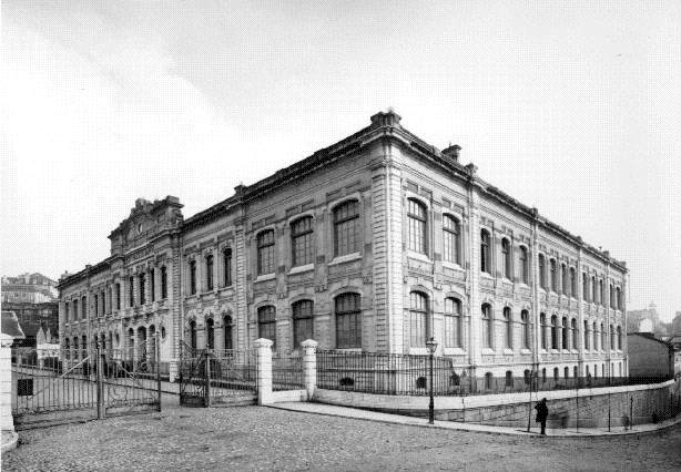 [Liceu-Passos-Manuel.jpg]