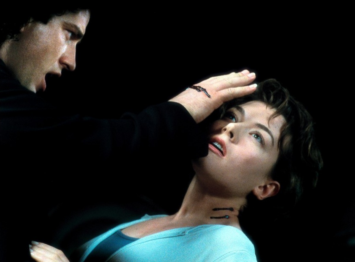 The Quintessential Justine Waddell Blog Dracula 2000