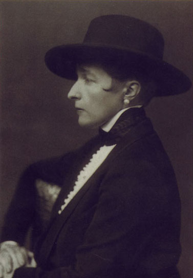 Radclyffe hall well of loneliness picture