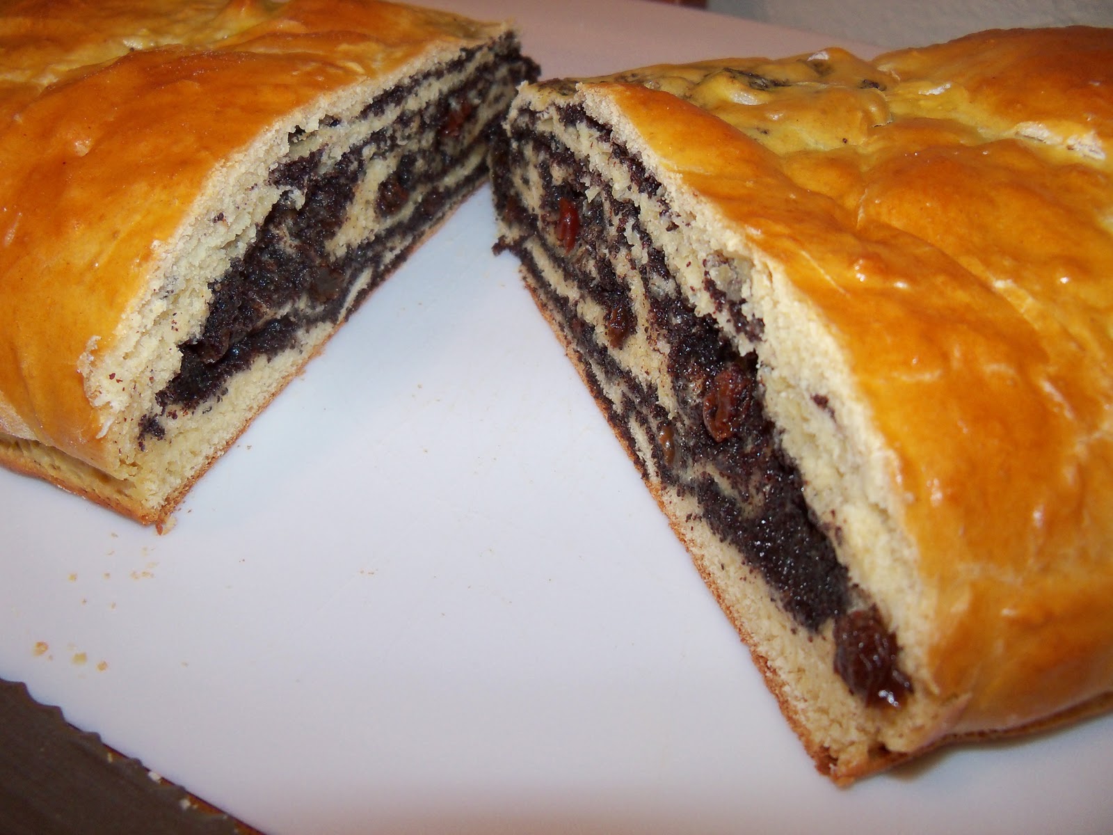 A Delicious Melody Poppy Seed Roll