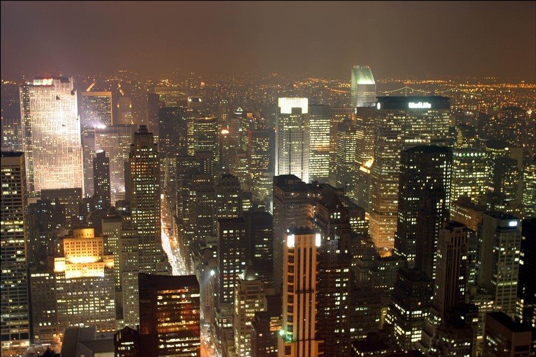 [new-york-city-at-night.jpg]