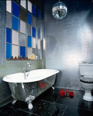 Bathtub of bathroom design