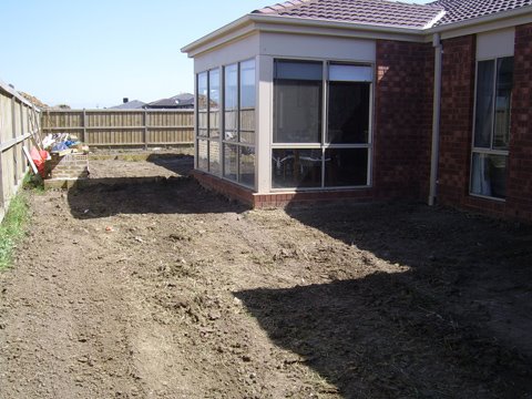 [Side-9Oct08.jpg]
