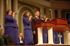 Jake Gieseler Singing at Pastor's School 2008