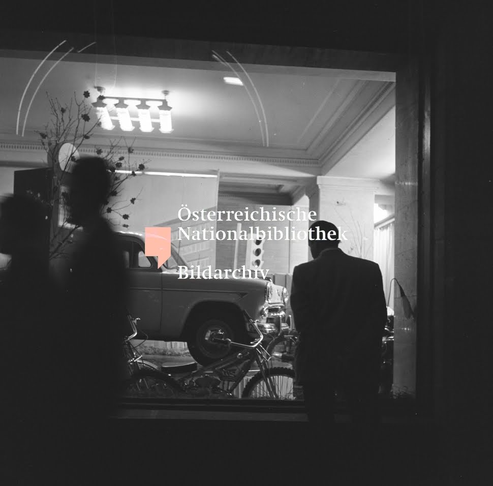 [HWBOX107_002508.jpg]