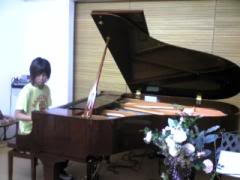 [Piano+Prince.jpg]