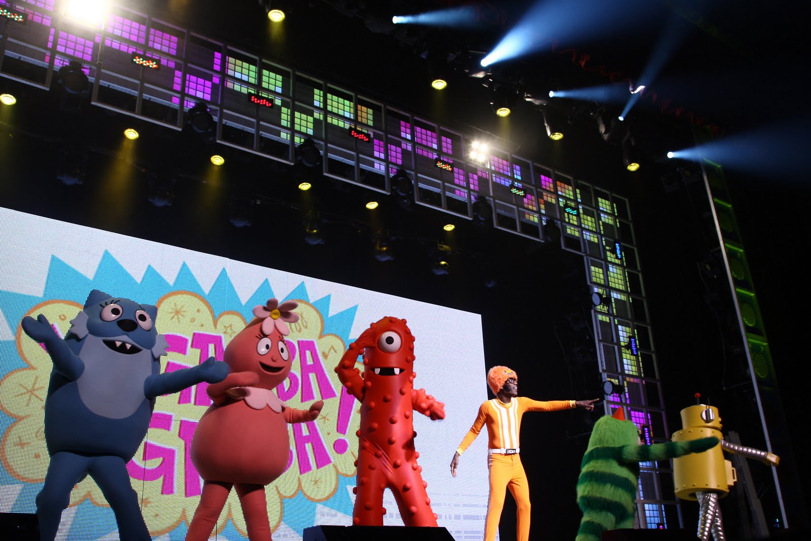Yo Gabba Gabba Macaroni KID Pittsburgh West Robinson