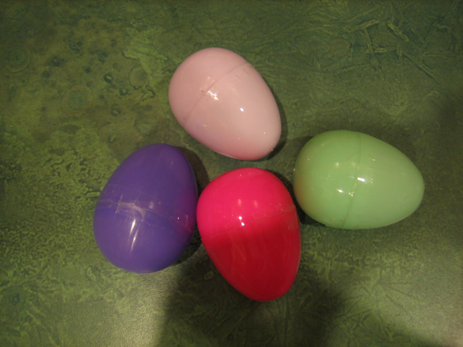 Homemade Shaker Eggs Mama to 6 Blessings