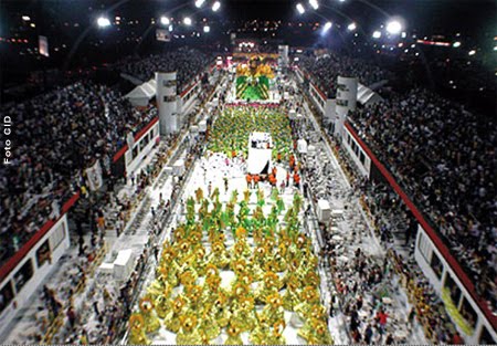 O Carnaval do Sudeste principalmente o do Rio de Janeiro é o mais popular do Brasil carnaval, brasil, danças típicas do sudeste, fotos, sudeste, rio de janeiro